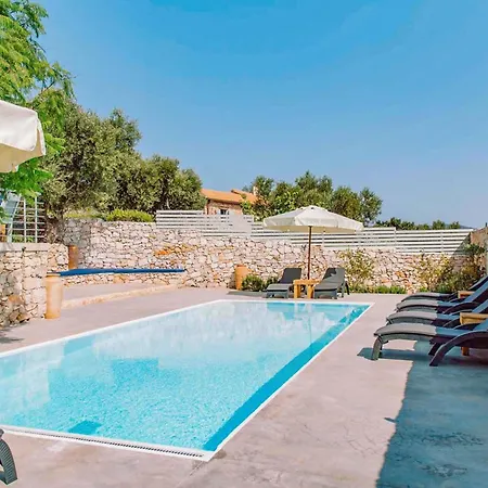 Villa Dassos By